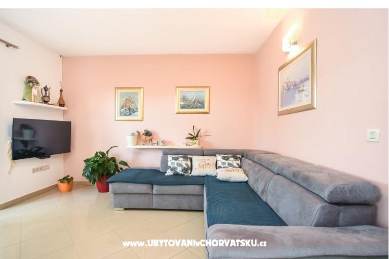 Flora Apartment – photo 9