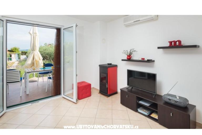 House on the beach – photo 10