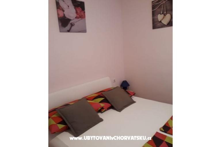 Holiday Home Sara- Kastel Stafilic – photo 12