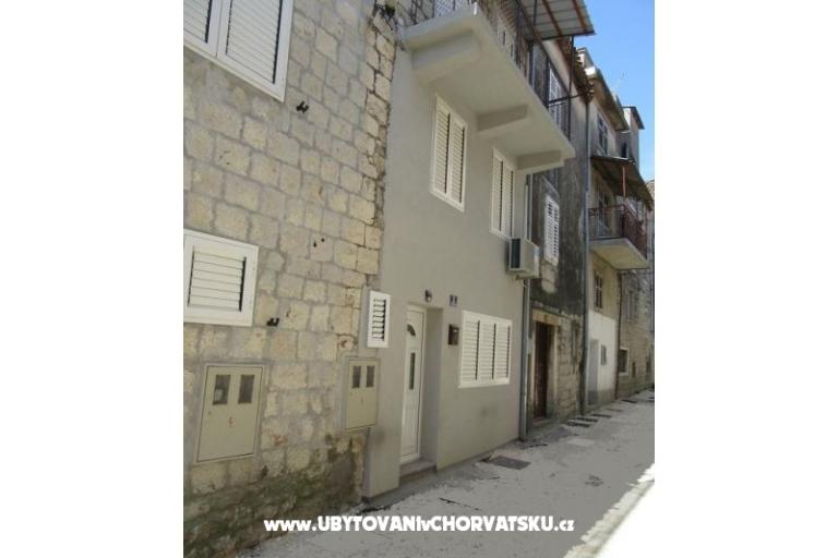 Holiday Home Sara- Kastel Stafilic – photo 2