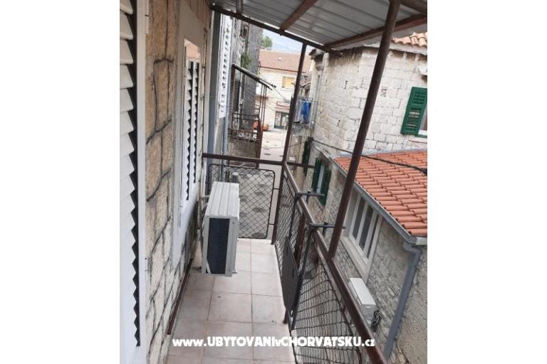 Holiday Home Sara- Kastel Stafilic – photo 4