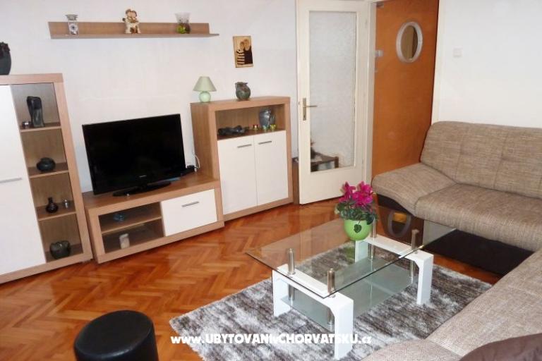 Holiday Home Sara- Kastel Stafilic – photo 8