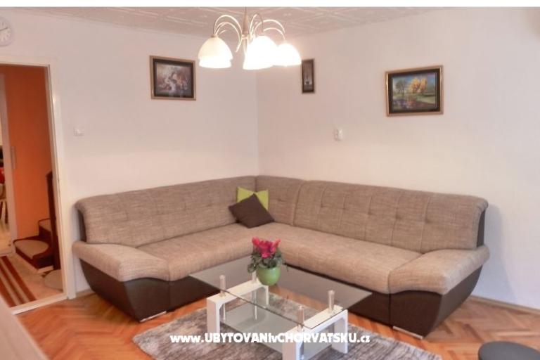 Holiday Home Sara- Kastel Stafilic – photo 9