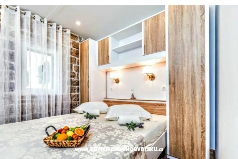 Sea Castle Apartment Gajo – photo 18