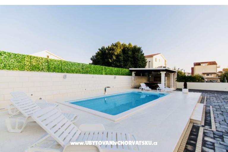 Villa Aurora Kastela – photo 10