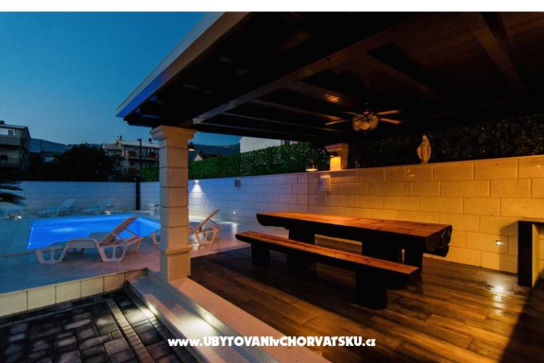 Villa Aurora Kastela – photo 8
