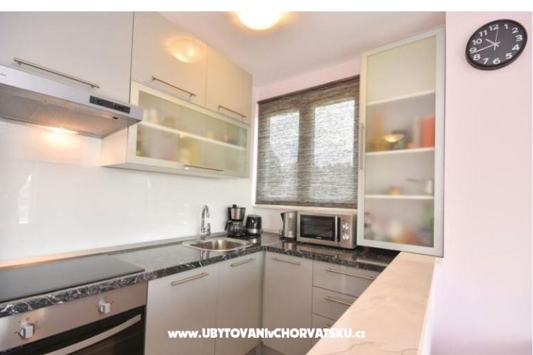 Villa Barbara-Kastela – photo 17