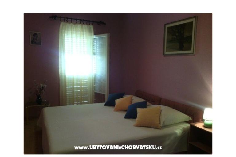 Villa Sandra - apartmani s  bazenom – photo 10