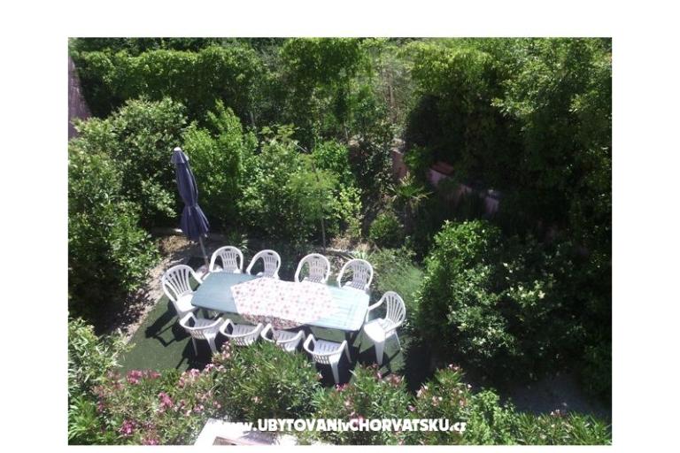 Villa Sandra - apartmani s  bazenom – photo 13