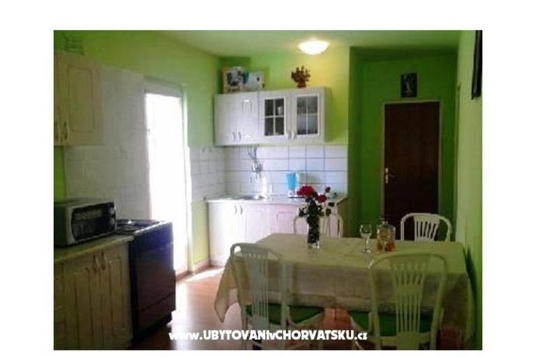 Villa Sandra - apartmani s  bazenom – photo 4