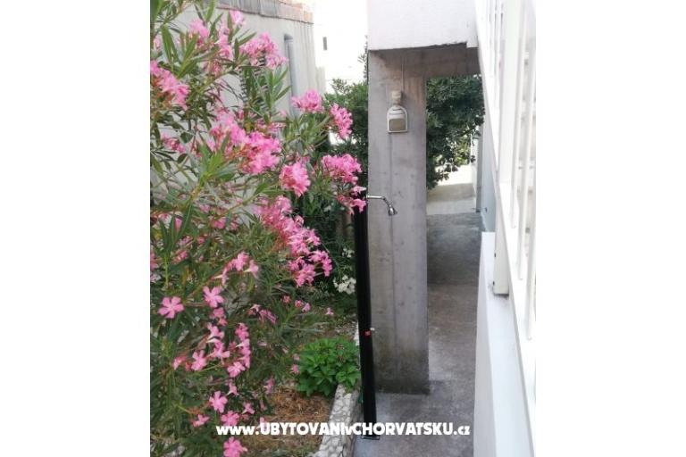 Apartment Mediteranska kuća – photo 13