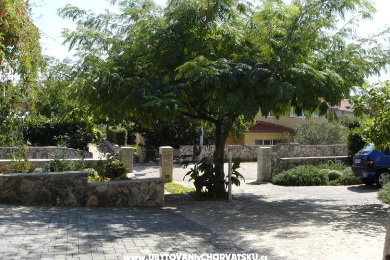 Apartments Grzalja-Rozic Krk – photo 3