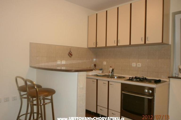 Apartments Viktorija Omišalj – photo 9
