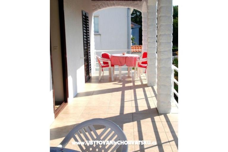 apartmani Sv.Vid &amp; Kremenic – photo 15