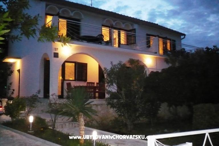 Apartments Zana – photo 4