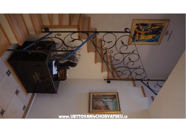Villa Mirela B&amp;B – photo 10