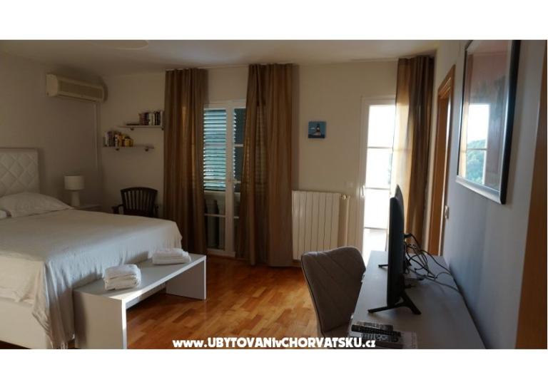 Villa Mirela B&amp;B – photo 11