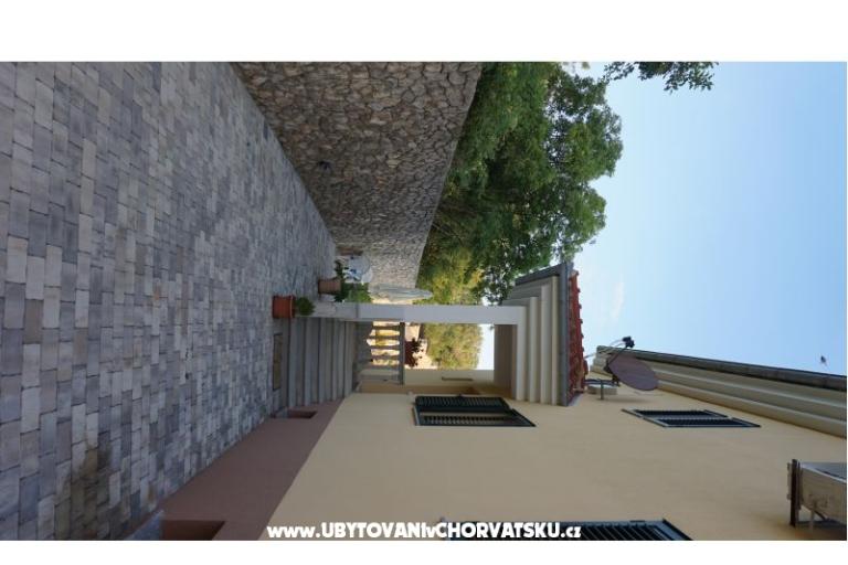 Villa Mirela B&amp;B – photo 8