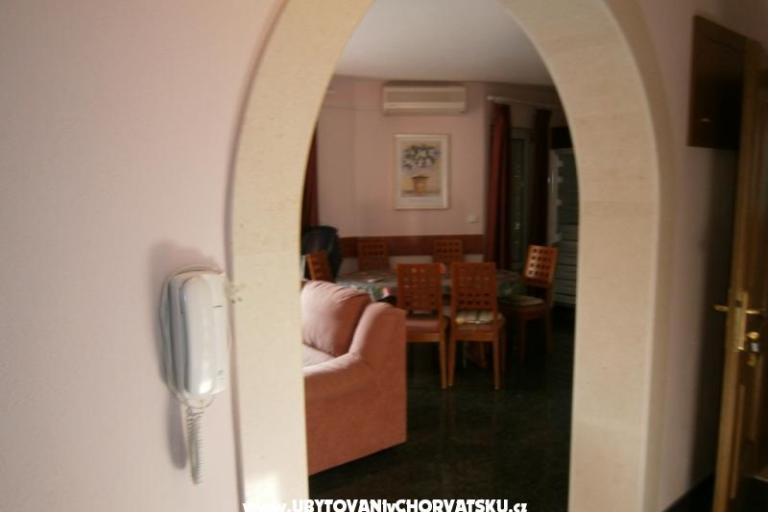 Apartments Julija – photo 12