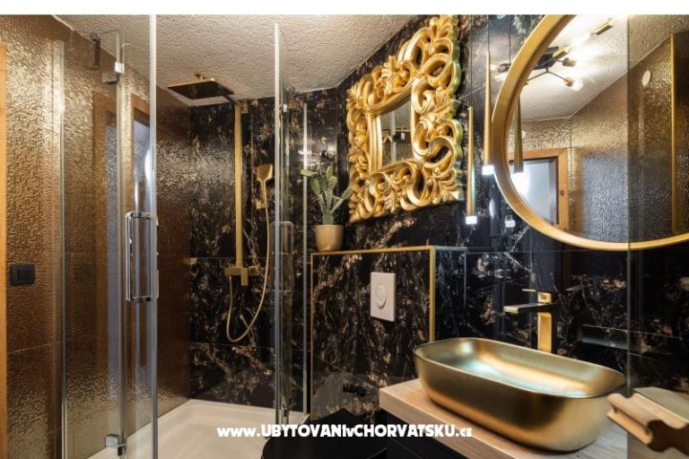 Apartments Romilda, by the beach – photo 31