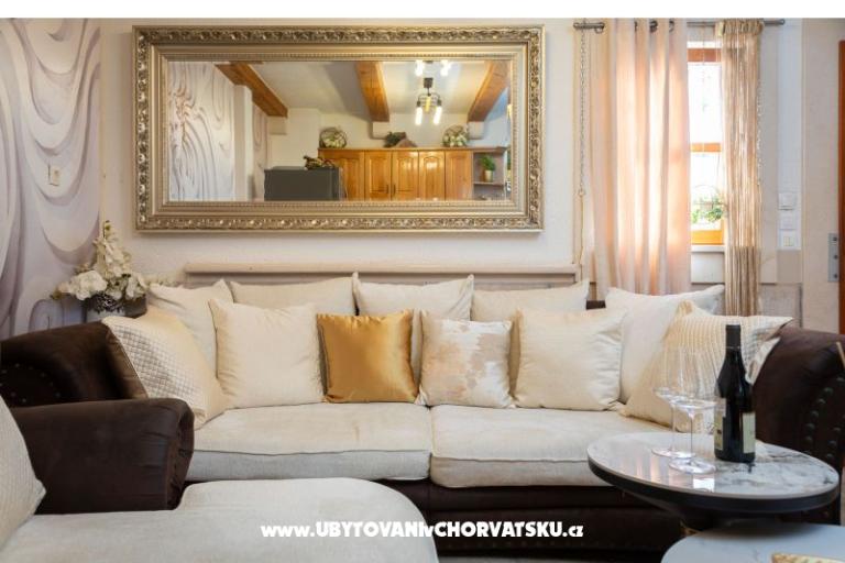 Apartments Romilda, by the beach – photo 35