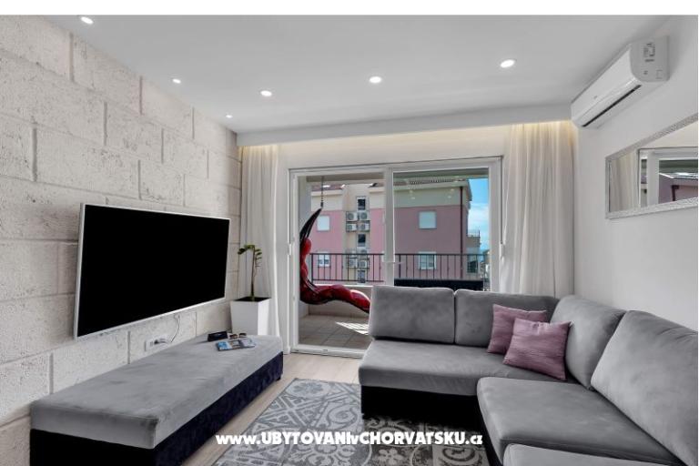 Cliffside Breeze Apartment – photo 7
