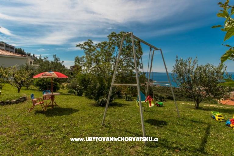 Downtown Apartments + Free Parking – photo 2