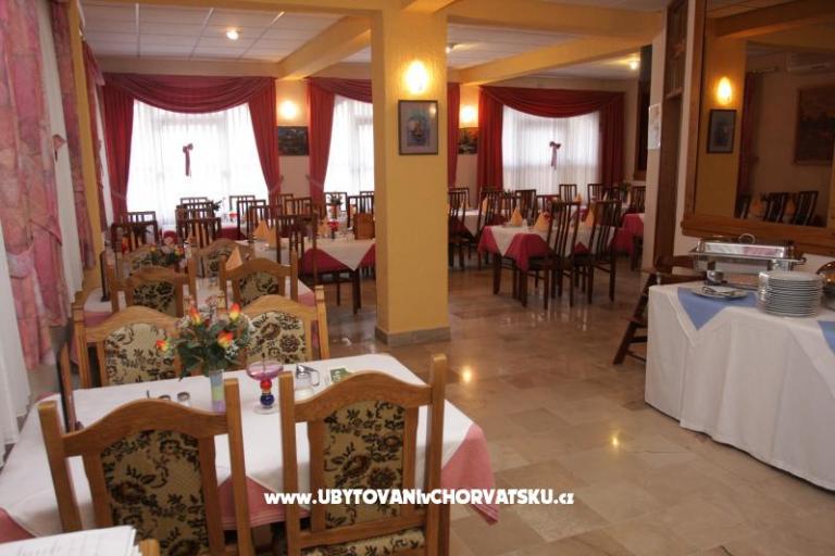 Hotel Makarska – photo 8