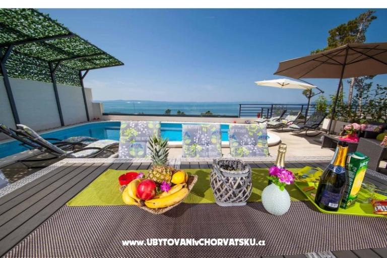 Apartments with pool – photo 10