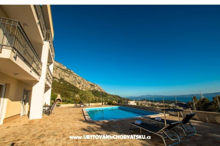 Apartments with pool – photo 12