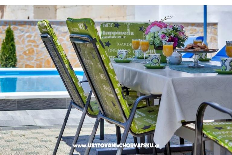 Apartments with pool – photo 18