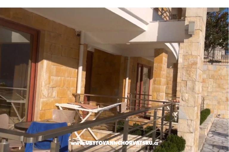 Maric Apartments – photo 2