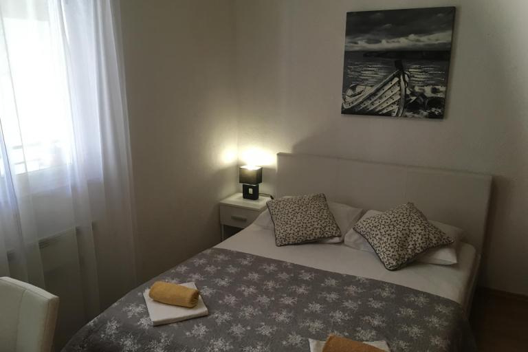 Momy – photo 3