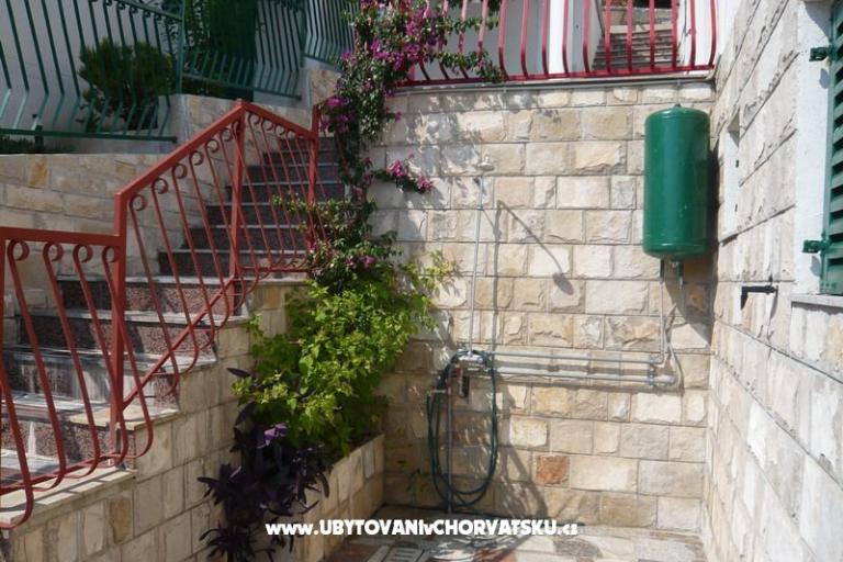 Apartments Sliskovic, 1. line to sea – photo 17