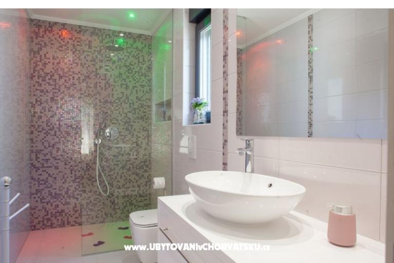 Villa in Makarska, private pool – photo 19