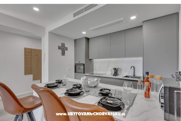 toDalmatia Seafront Apartment – photo 10