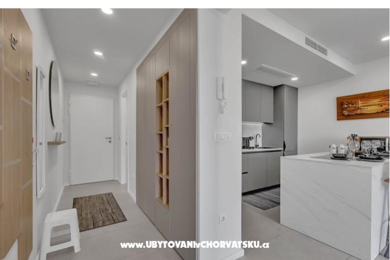 toDalmatia Seafront Apartment – photo 11