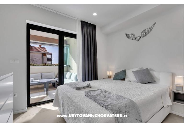 toDalmatia Seafront Apartment – photo 13