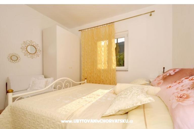 Apartment Lanterna – photo 12