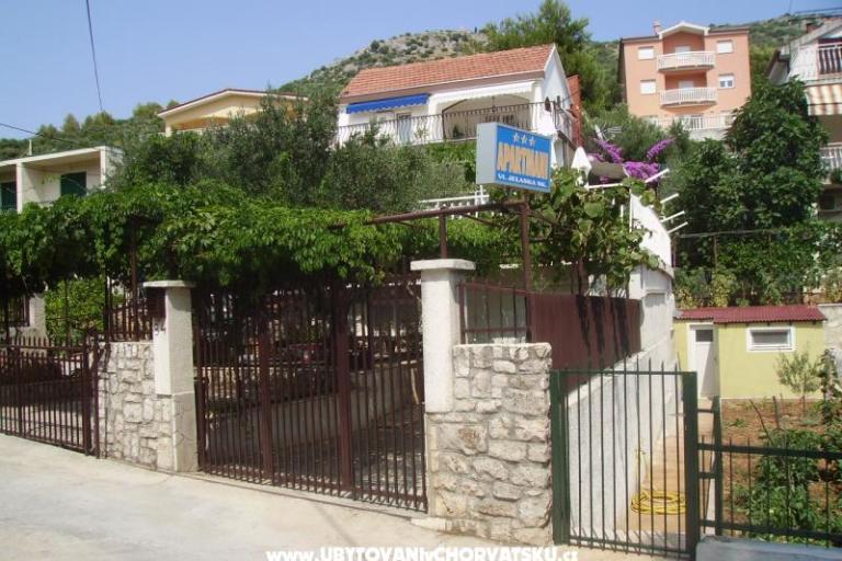 Apartments Jelaska – photo 2