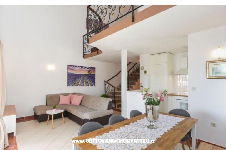 Apartments Mikulić Sevid – photo 10