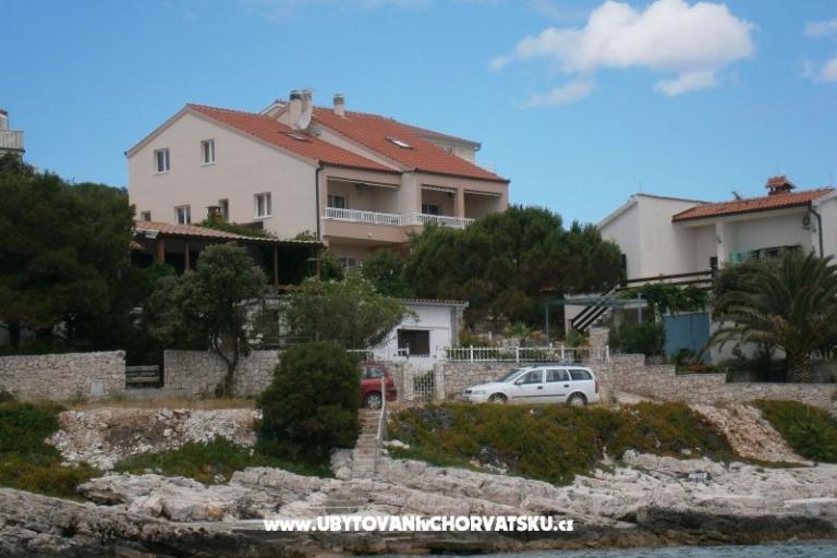 Apartments Mikulić Sevid – photo 2