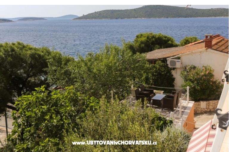 Apartments Mikulić Sevid – photo 4