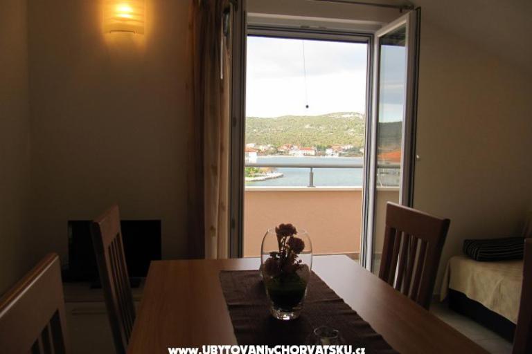 Apartments Mladen Majić – photo 12