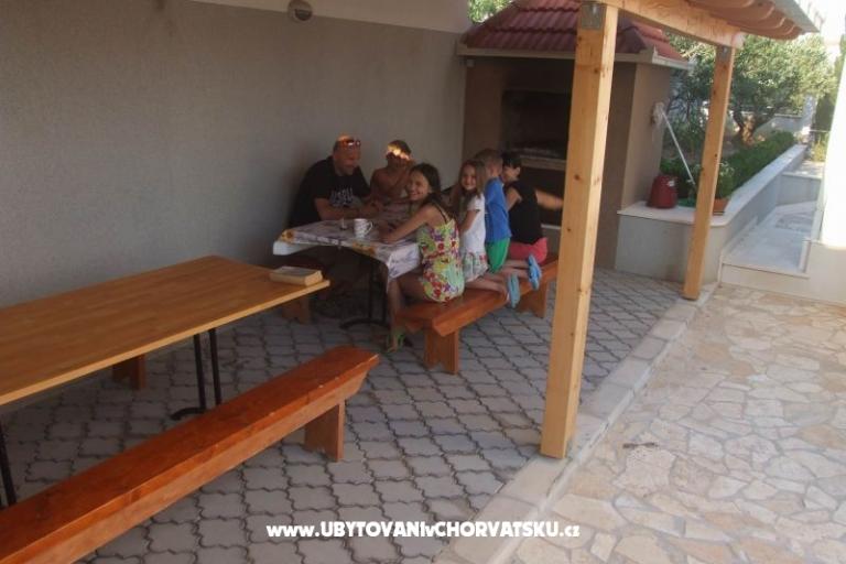 Apartments Villa MANDINA with pool – photo 16