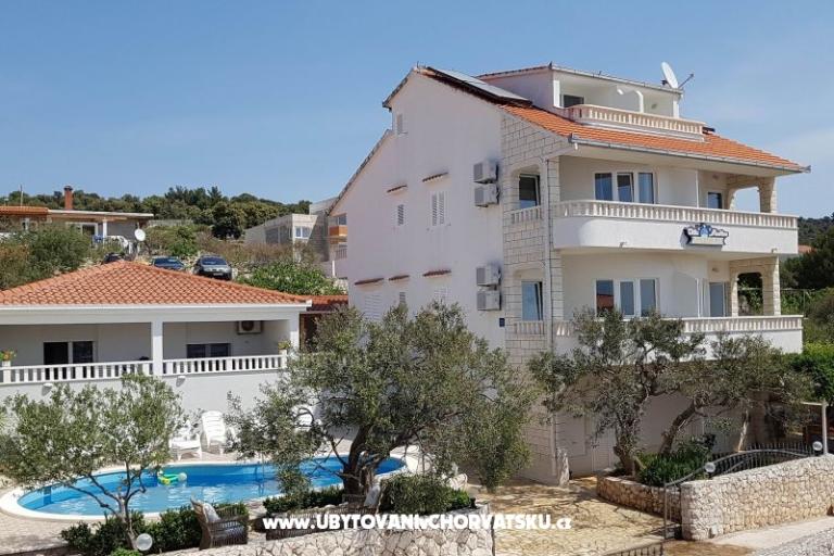 Apartments Villa MANDINA with pool – photo 2