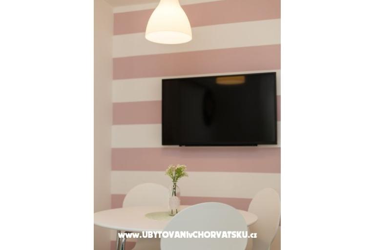 Ice Cream Vacation Home – photo 4