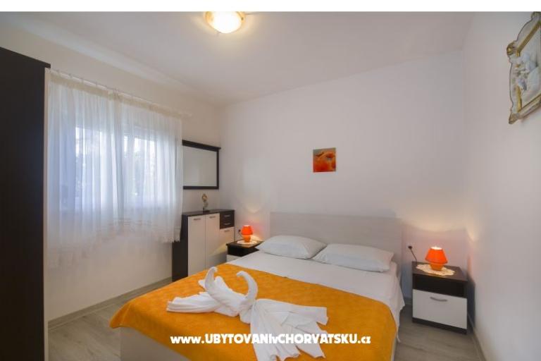 Apartments Kuvek – photo 2