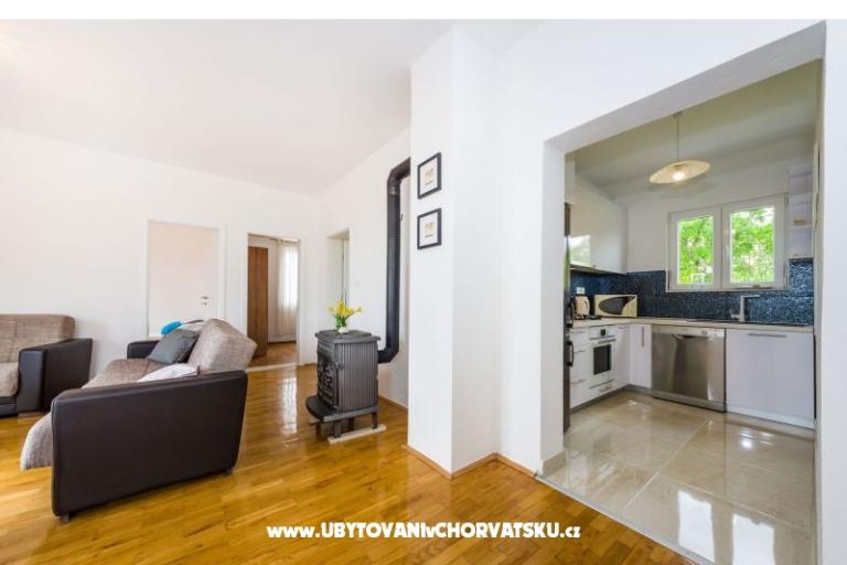Apartments Maia Lena – photo 17
