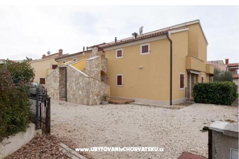 Apartment Oliva D1 with pool – photo 16